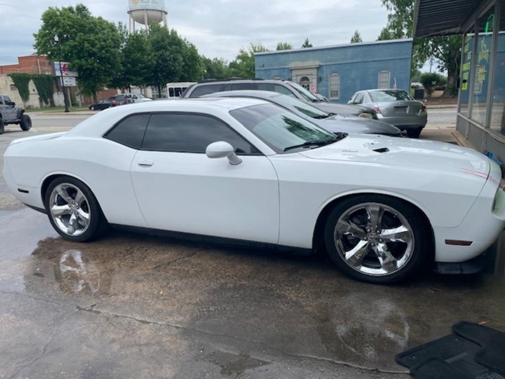 2012 Dodge Challenger R/T's photo